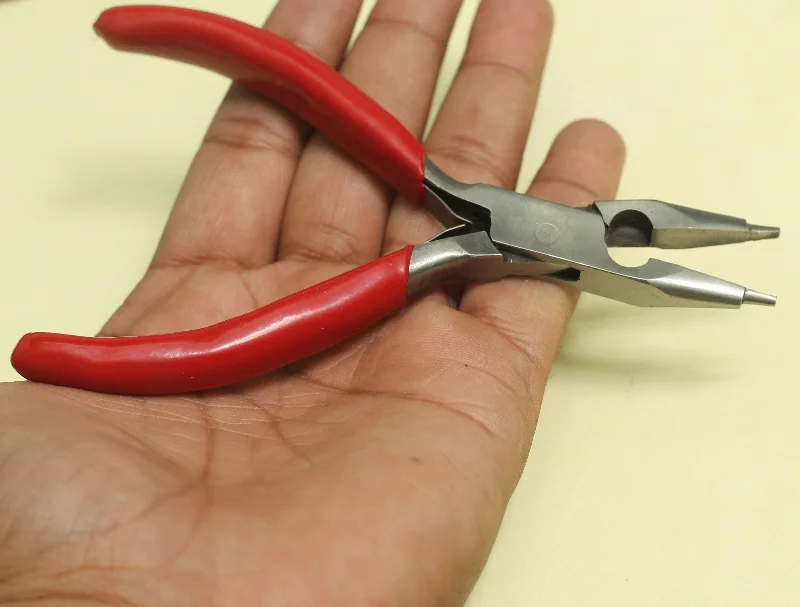 Pliers for Gripping and Manipulating Metal-3 in 1 Combo Plier